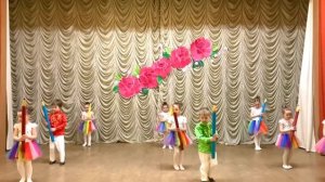 Танец « Малыши карандаши»