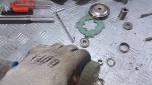 bosch rotak 43 и 37 замена подшипников - мастер промахнулся.