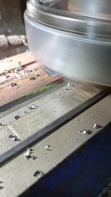 Так фрезеруют гайки! смотреть онлайн