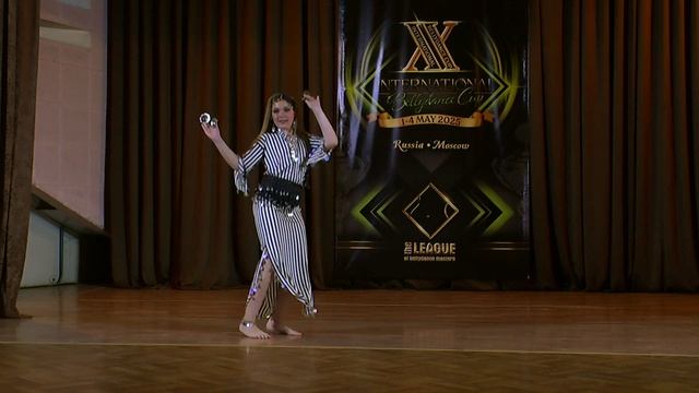 Дарья Анисимова Фольклор Беледи с сагатами на Лиге Профессионалов восточного танца в Москве 2025