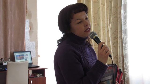 Е.Мамчур вручила спортинвентарь (Мелитополь)