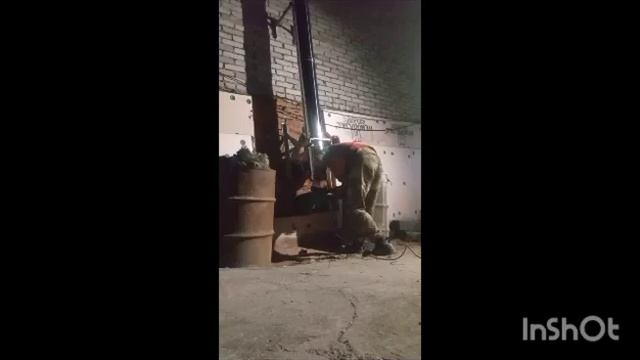 диаметр 254, дрель Z1Z FF190, ручное бурение.Сколько нас так? смотреть онлайн