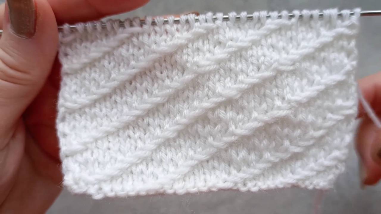 Узор спицами _Диагональ из снятых петель_, вяжем вмести каждый ряд, видео для начинающих смотреть онлайн