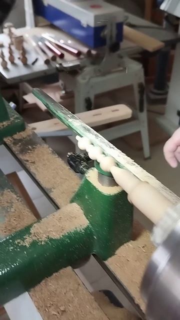 Сегодня в мастерской настоящая битва с деревом. Мои "ю? смотреть онлайн