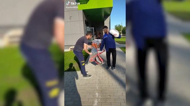 Видео приколы 2020 | Чудики на Ютуб - смейся до слёз ) смотреть онлайн