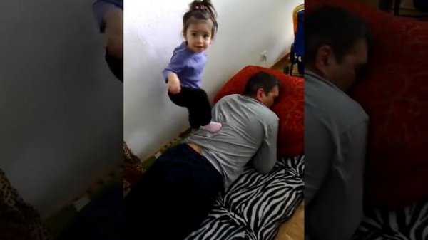 Папа вставай.Papa aufstehen