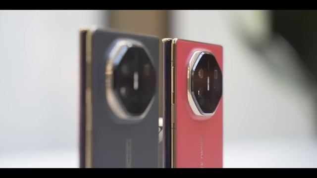 Обзор Huawei Mate XT Ultimate Design – Первый в мире смартфон с трой смотреть онлайн