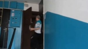 Дед упал с лестницы