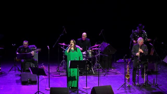 Катерина Балыкбаева - If We Hold On Together