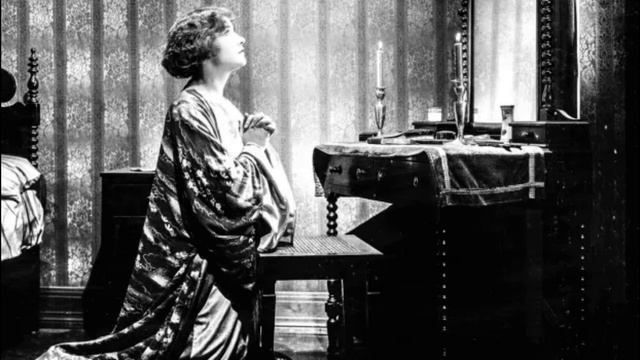 Почему нельзя молиться у зеркала? смотреть онлайн