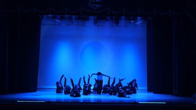 🎭 Танцевальный спектакль «Королевство кривых зеркал смотреть онлайн