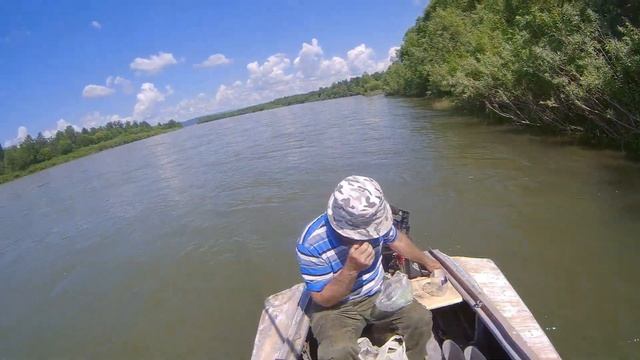 Рыбалка с отцом на реке Бия. День второй. смотреть онлайн