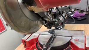 Торцовочная пила Elitech