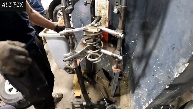 замена переднего амортизатора и опоры стойки .... Hyundai Ko смотреть онлайн