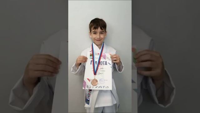 Песня про меня кто не знает!😎 смотреть онлайн