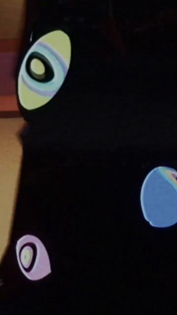 эдит:„цифровой цирк