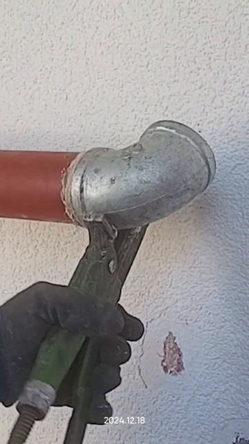 Закручиваем 50 отвод. #shorts #welder #georgia 🇬🇪 смотреть онлайн