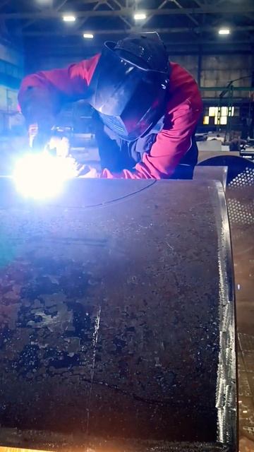 Ручная воздушно-плазменная резка. #резка#плазма#сварщ? смотреть онлайн