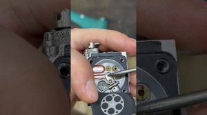 Бензопила заливает свечу🤯#stihl #бензопила ##ремонтсвои