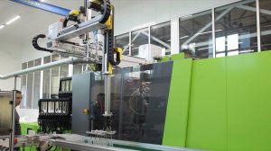 Серворобот 5-ти осевой для съема медицинских контейнеров