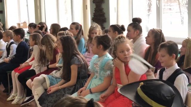 Елка в школе смотреть онлайн