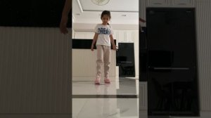 2 СПОСОБА КАК НАУЧИТЬСЯ КАТАТЬСЯ НА КРОССОВКАХ РОЛИКА?