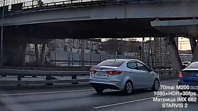 Сравнение видеорегистраторов 70mai A200 и 70mai Dash Cam 3 (m200). Ви