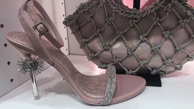 Обзор МОДНЫХ ТЕНДЕНЦИЙ ОБУВИ сезона осень-зима 2024-25. Х? смотреть онлайн