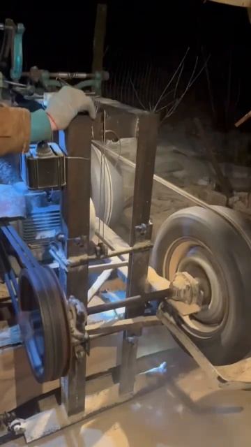 Русские МУЖИКИ делают ДУБОВЫЙ ДОМ 🏠 смотреть онлайн