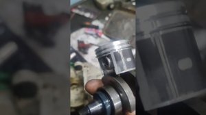 как не нужно стопорить поршень на бензопиле.