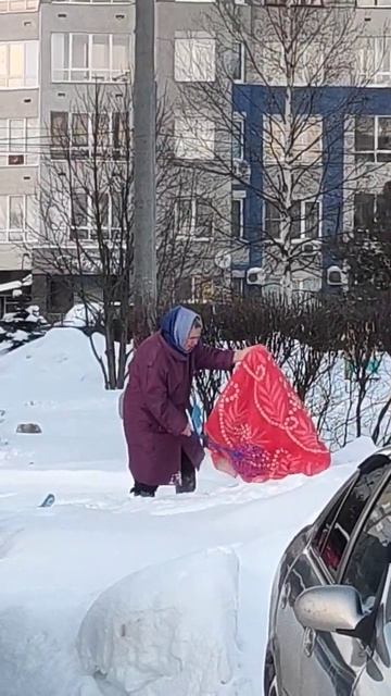 В Питерской квартире кто-то точит ножи смотреть онлайн