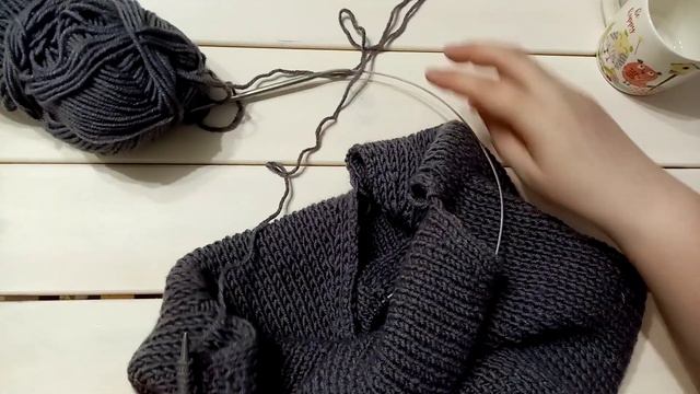 Вяжу жилет. Немного о себе. Болталка под вязание 🧶