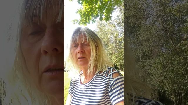 В 15 лет на зарплату сразу купила себе пальто+сапоги,ЦУ? смотреть онлайн