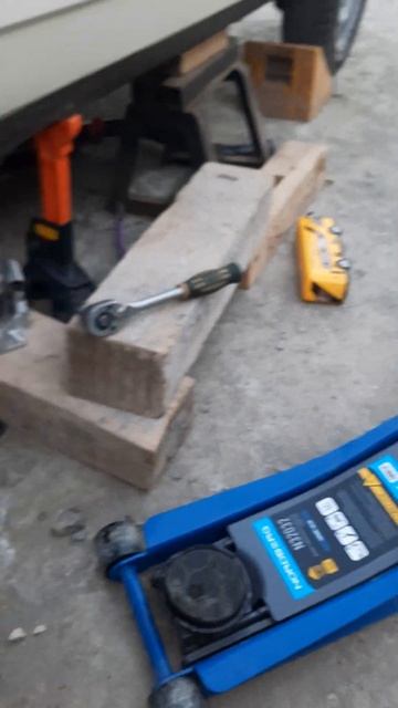 Из-за угла кастора не мог поставить стабилизатор попе? смотреть онлайн