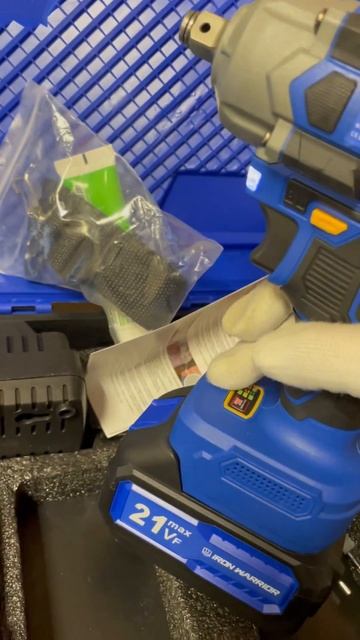 Бесщеточный Гайковерт аккумуляторный ударный IRON WARRIOR, смотреть онлайн