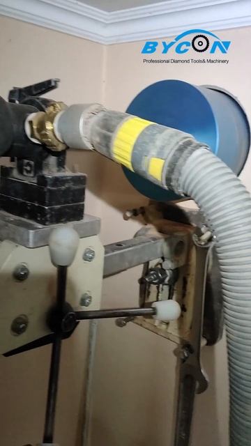 Лучшая дрель алмазного бурения с микроударом для рабо смотреть онлайн