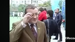 Мяч в голову мем (внимание мат