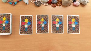 Беременность в течение года? Расклад таро с вариантами, гадание на картах онлайн