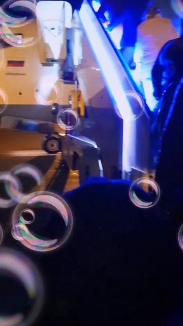 Посадка на борт самолёта смотреть онлайн