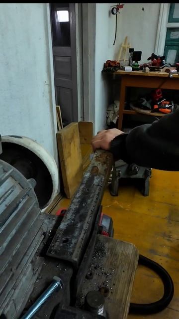 «Einhell AXXIO 18/125 Li Резка уголка аккумуляторной болгаркой: смотреть онлайн