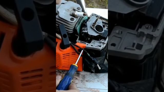 Как завести бензопилу после очистки карбюратора смотреть онлайн