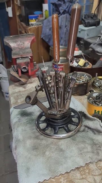 Подставка под ножи в процессе смотреть онлайн