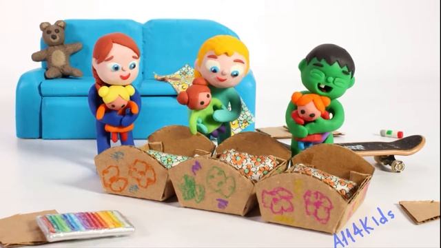 МАЛЫШКА ЭЛЬЗА НОВЫЙ КОСТЮМ СУПЕРГЕРОИ ЕЛЬЗА И ЧЕЛОВЕК