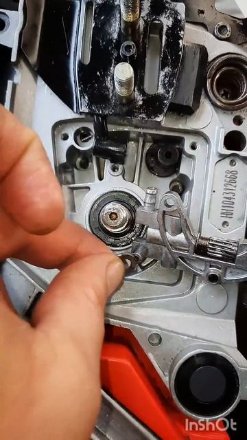 Как устранить течь масла в бензопиле. смотреть онлайн