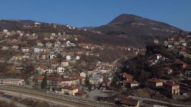 Вазова екопътека, гара Бов, Церово