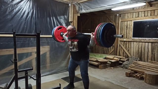 ПРИСЕДАНИЯ 220 КГ / 6 ПОВТОРЕНИЙ. БЕЗ ХИМИИ И СПОРТ-ПИТА. ?