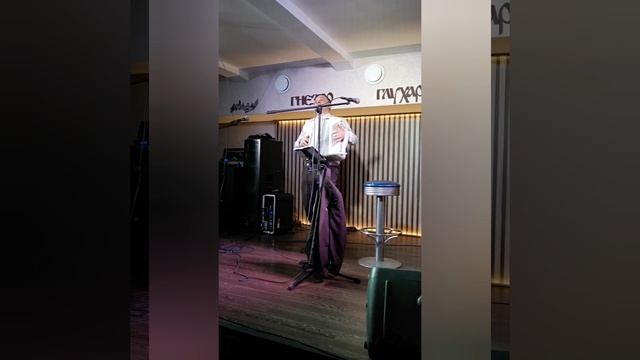 29.03.2024. Моменты концерта В.Бутусова . смотреть онлайн