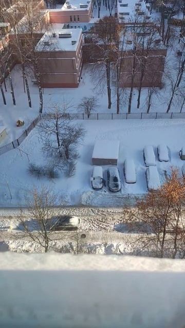 Учимся чистить снег с авто Лопатой правильно. смотреть онлайн