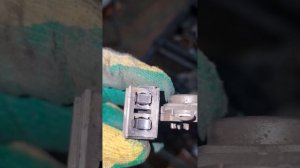 Как поменять легулятор генератора на ауди а4 b5 1.6 (щётк?