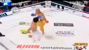 Бой Шаолиньского монаха Yi Long против мастера тайквондо